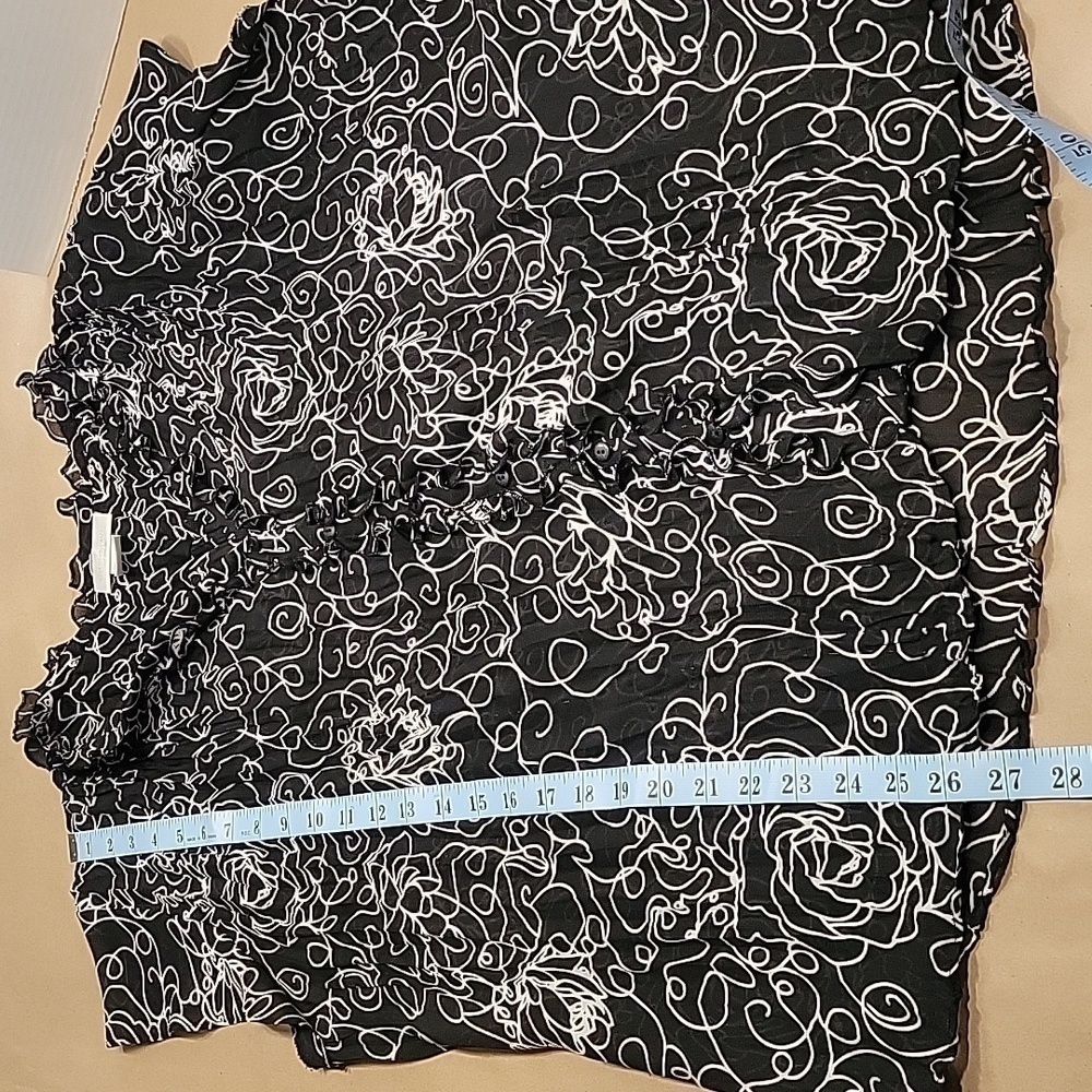 Worthington Woman, Size 2X, Black with White Line Art Pattern Button Down Blouse - Picture 7 of 10